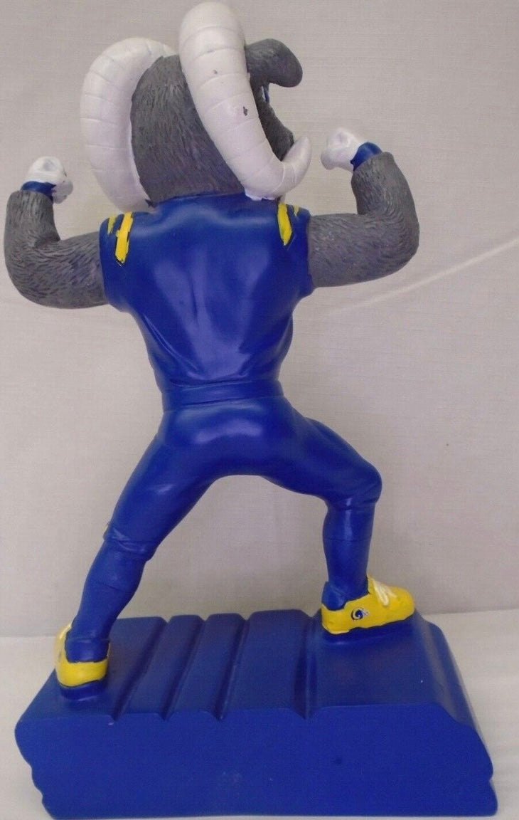 Los Angeles Rams, Mascot Statue